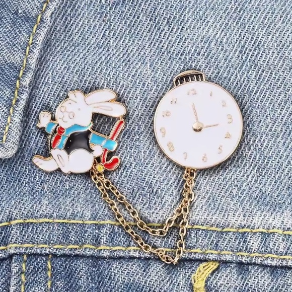 Betsey Johnson Cute Rabbit & Clock Chain BroochAlice in Wonderland Enamel Pin Se - Picture 4 of 11